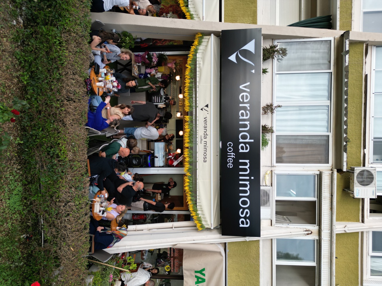 Veranda Mimosa Coffee tabelası ve veranda, Atakent